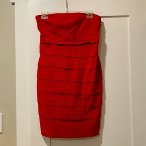 Strapless red fitted dress size S
